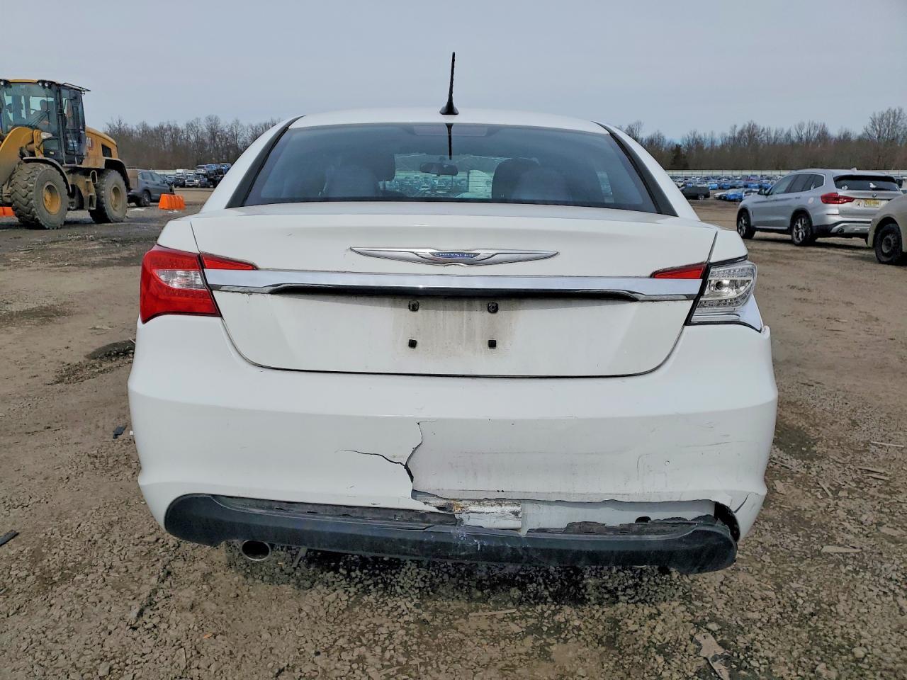 2013 CHRYSLER 200