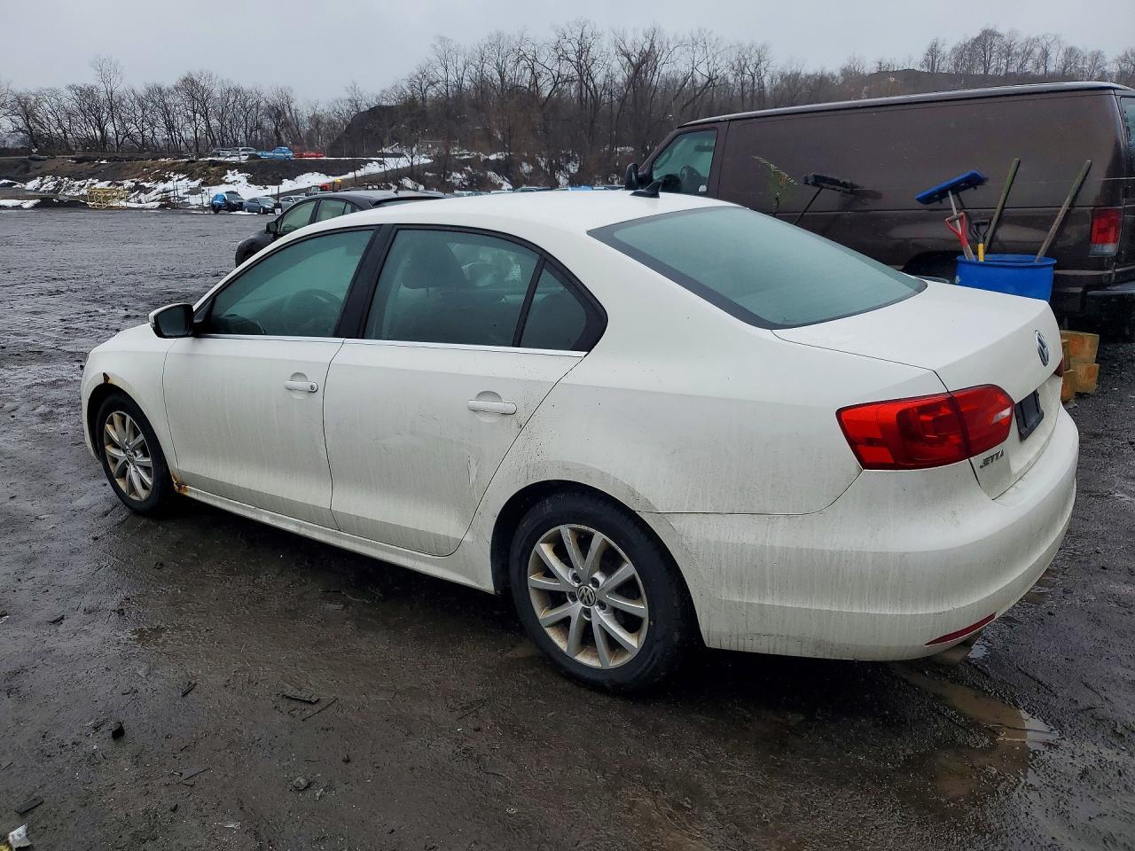 2013 VOLKSWAGEN JETTA