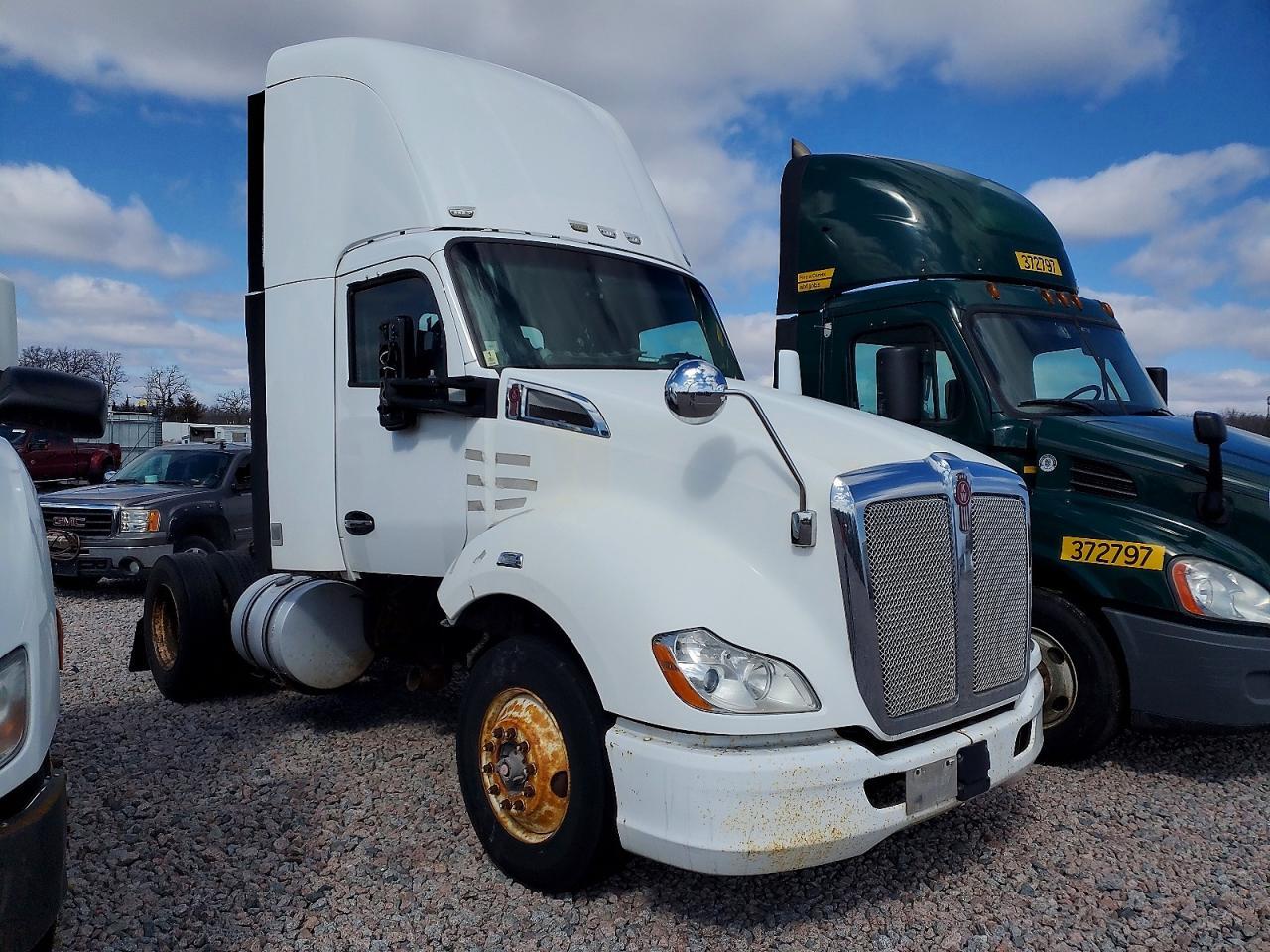 2014 KENWORTH T680