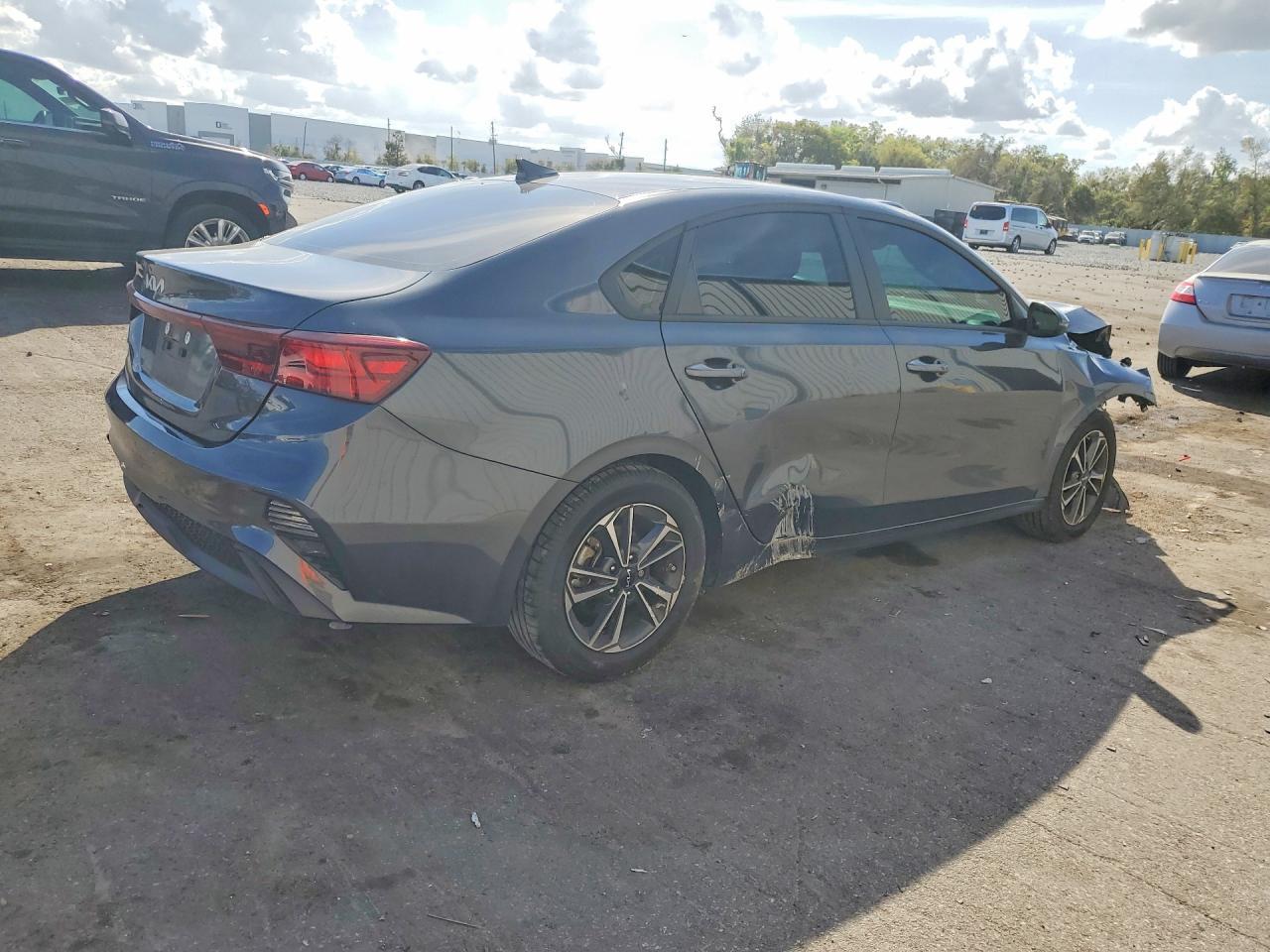 2024 KIA FORTE