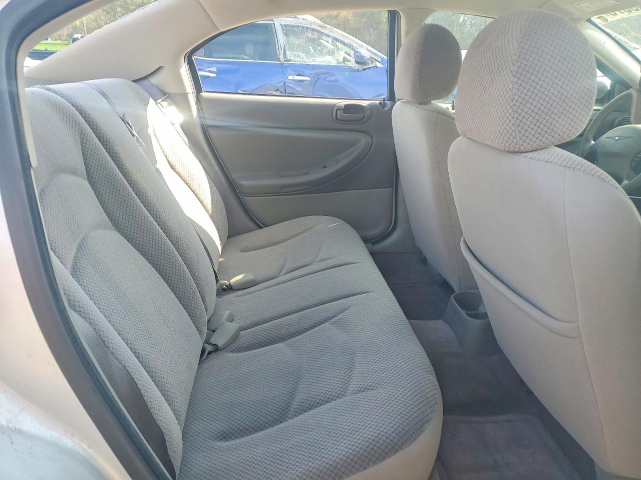 2004 CHRYSLER Sebring