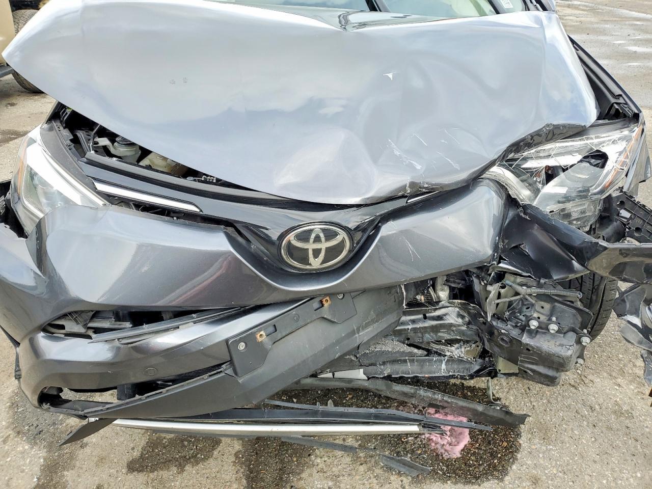 2016 TOYOTA RAV4