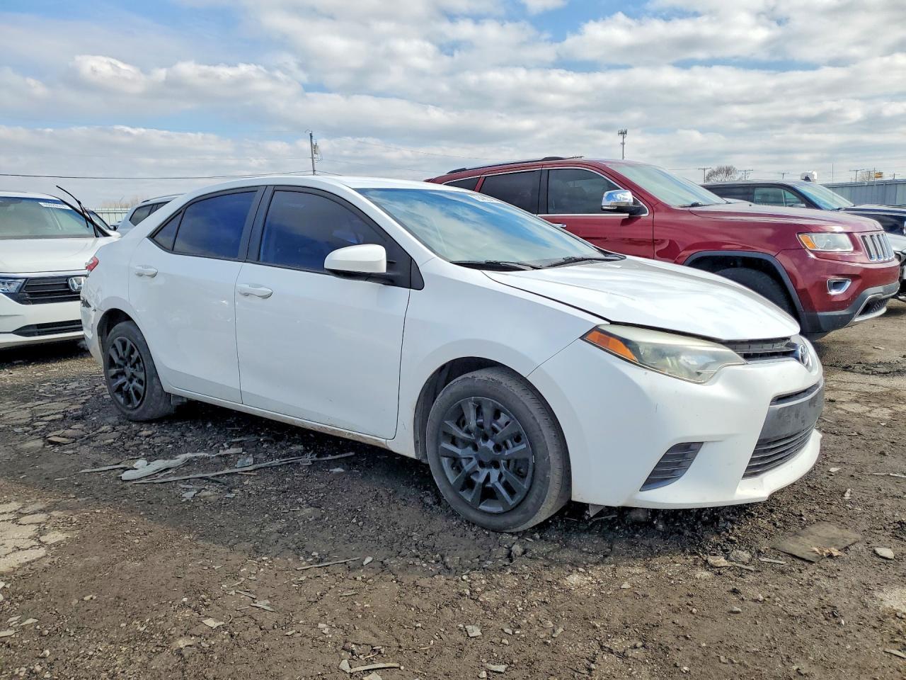 2015 TOYOTA COROLLA