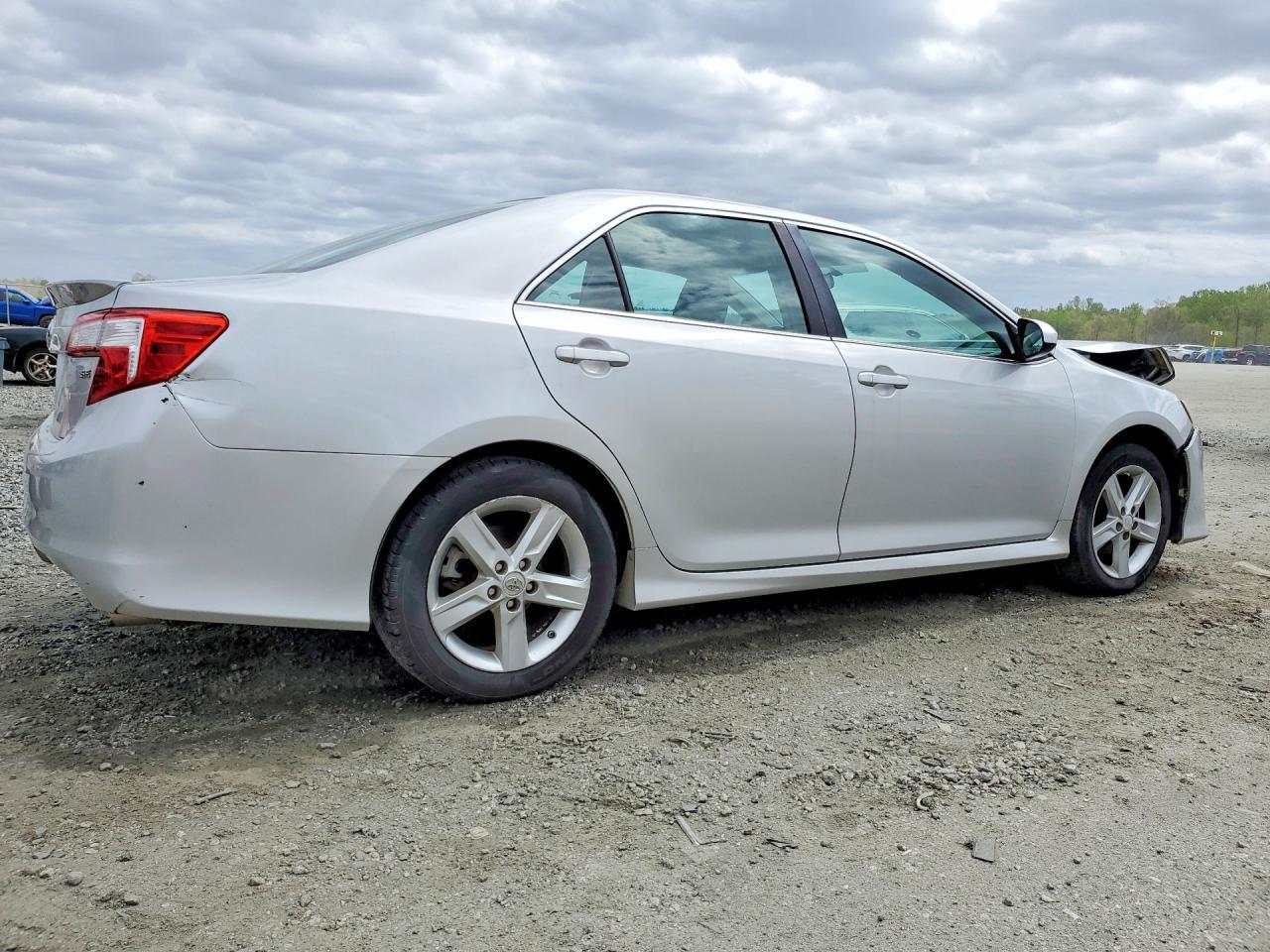 2012 TOYOTA CAMRY
