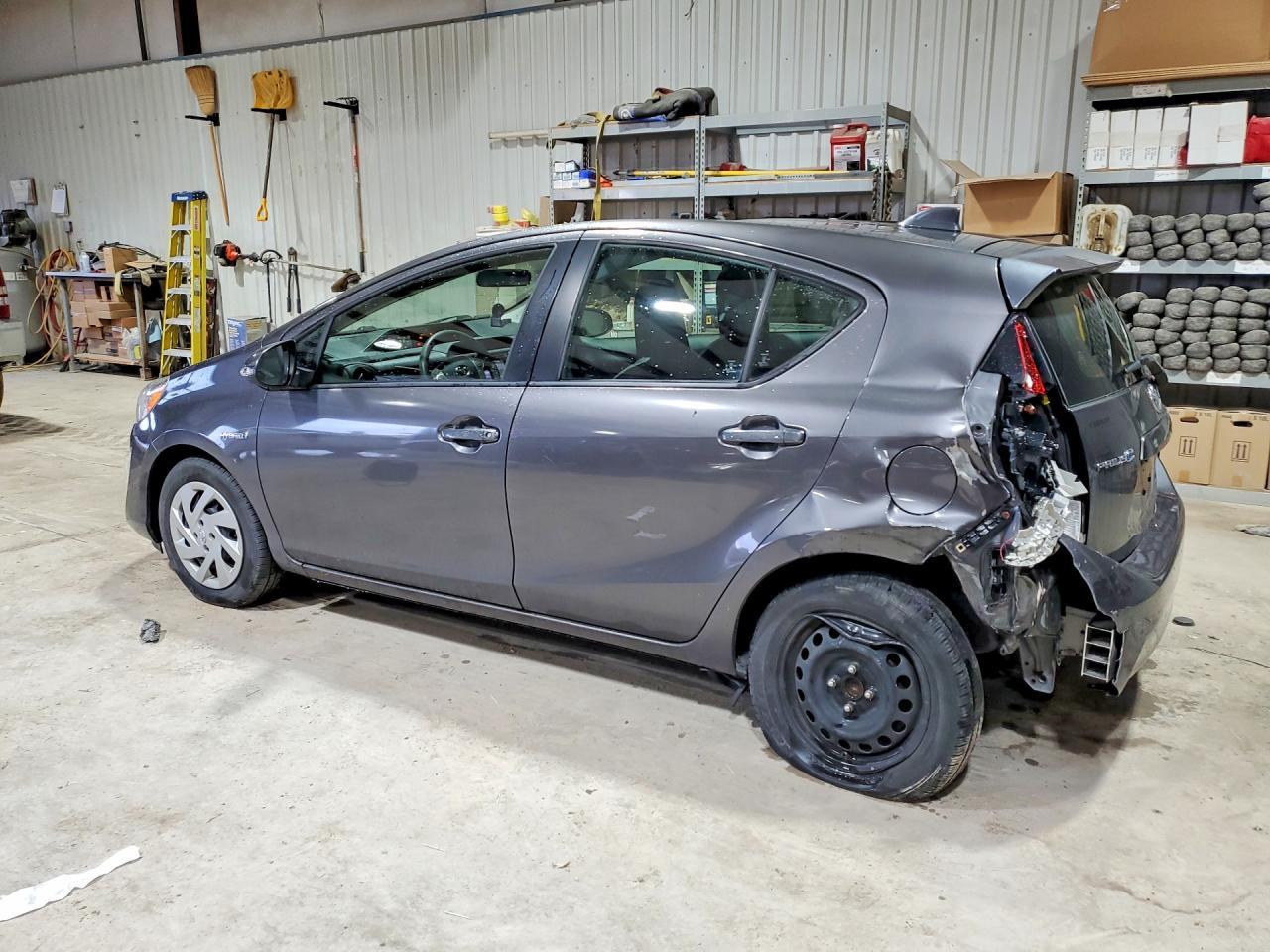 2015 TOYOTA Prius c