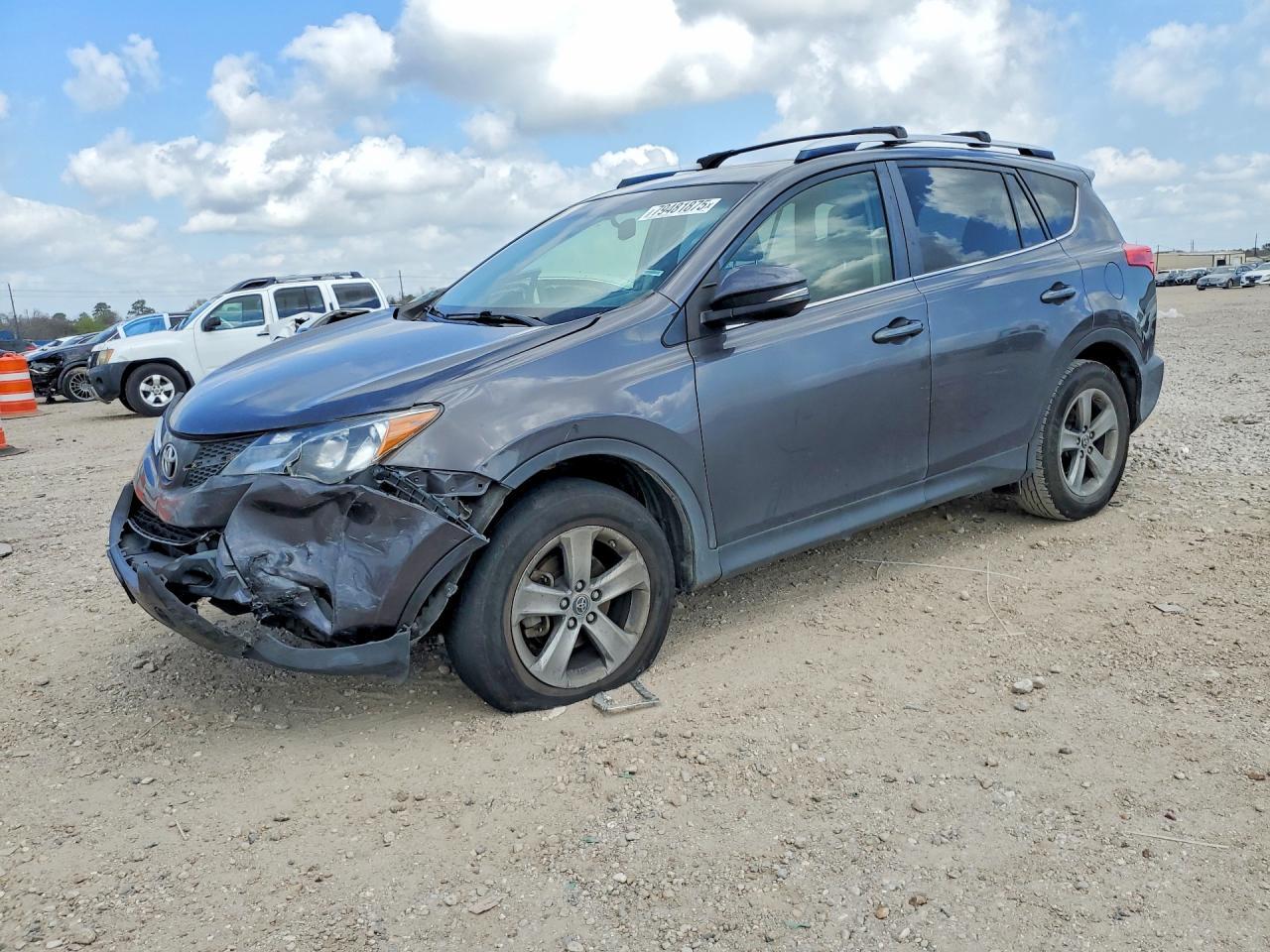 2015 TOYOTA RAV4