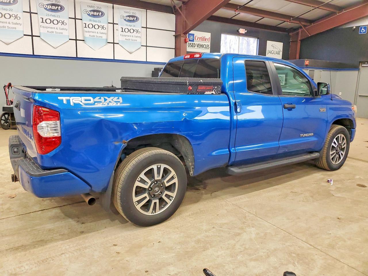 2018 TOYOTA TUNDRA