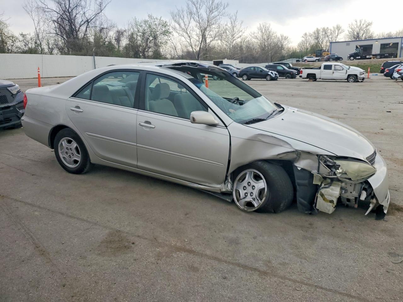 2003 TOYOTA CAMRY