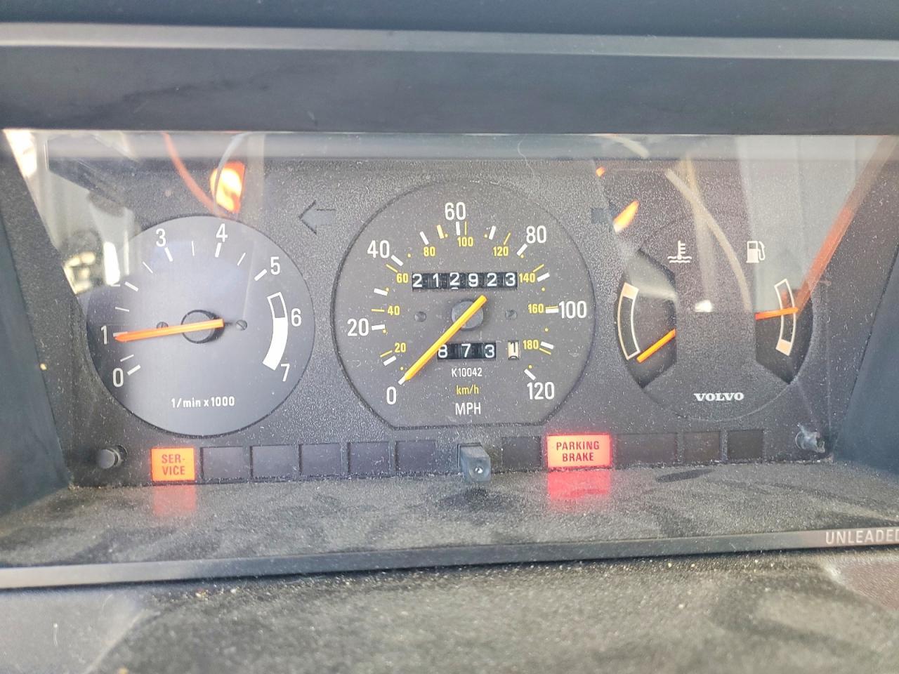 1990 VOLVO 240