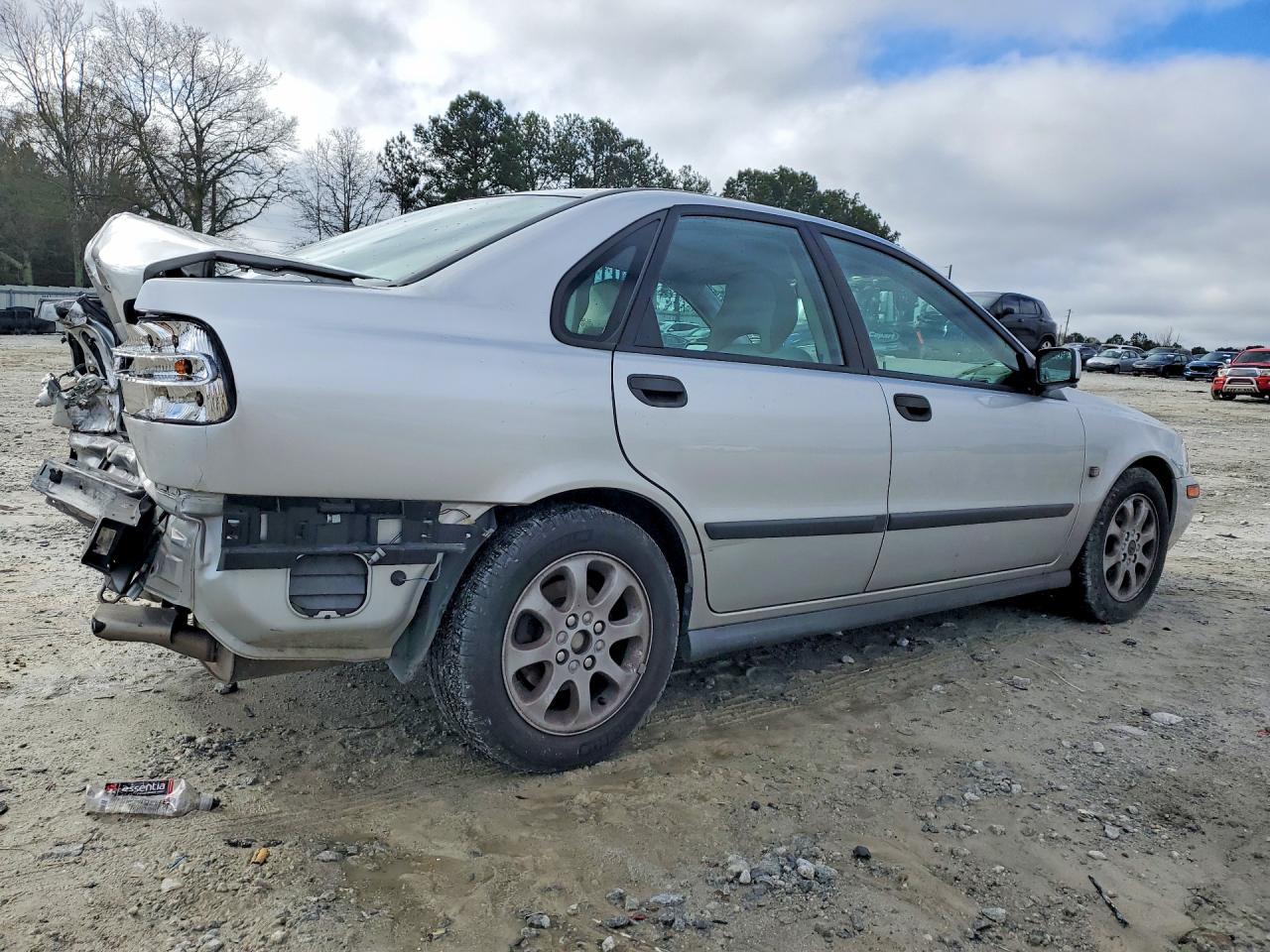 2002 VOLVO S40