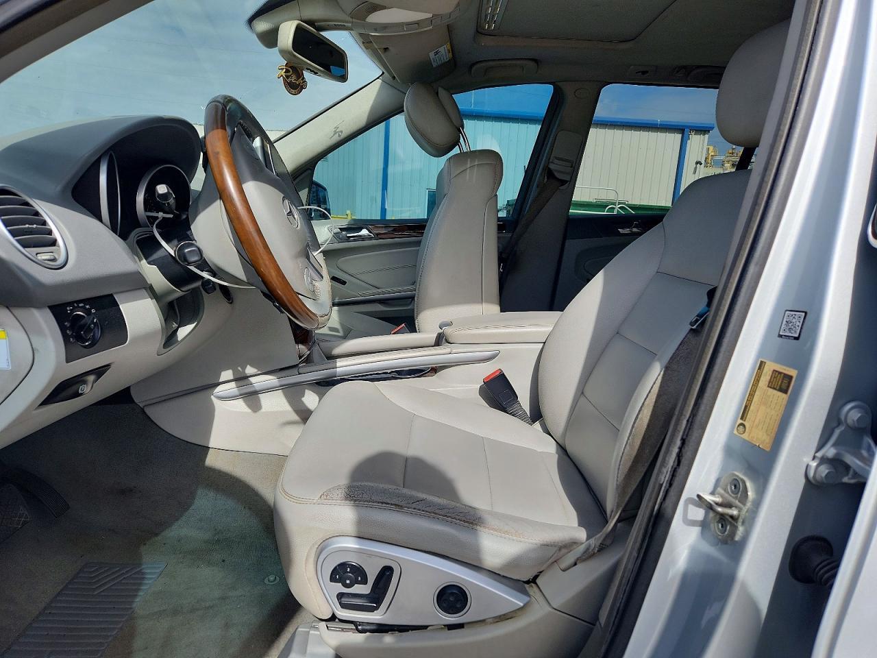2011 MERCEDES-BENZ ML-Class
