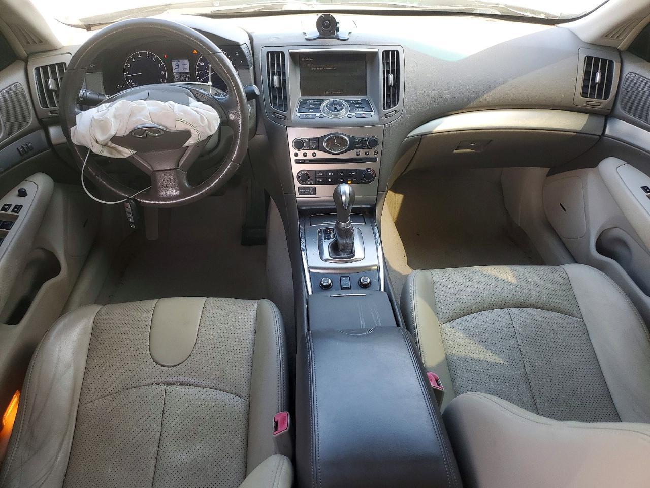 2013 INFINITI G37