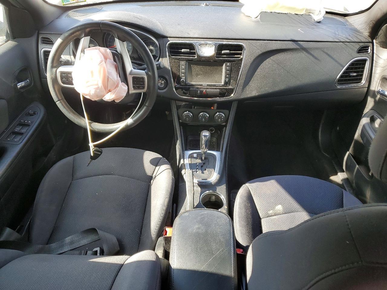 2012 CHRYSLER 200
