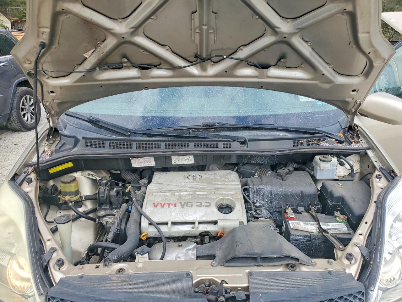 2004 TOYOTA SIENNA