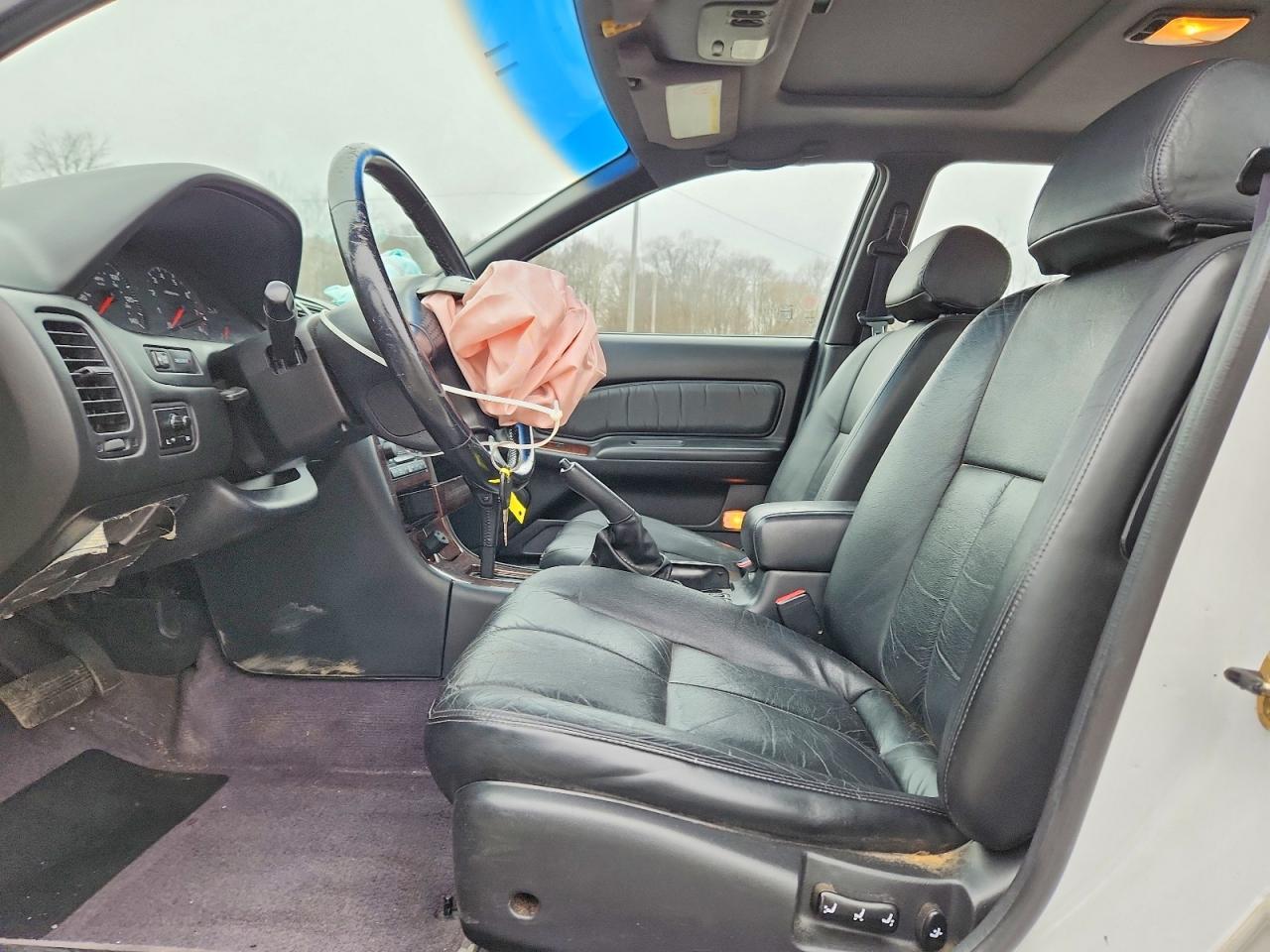 1998 NISSAN Maxima