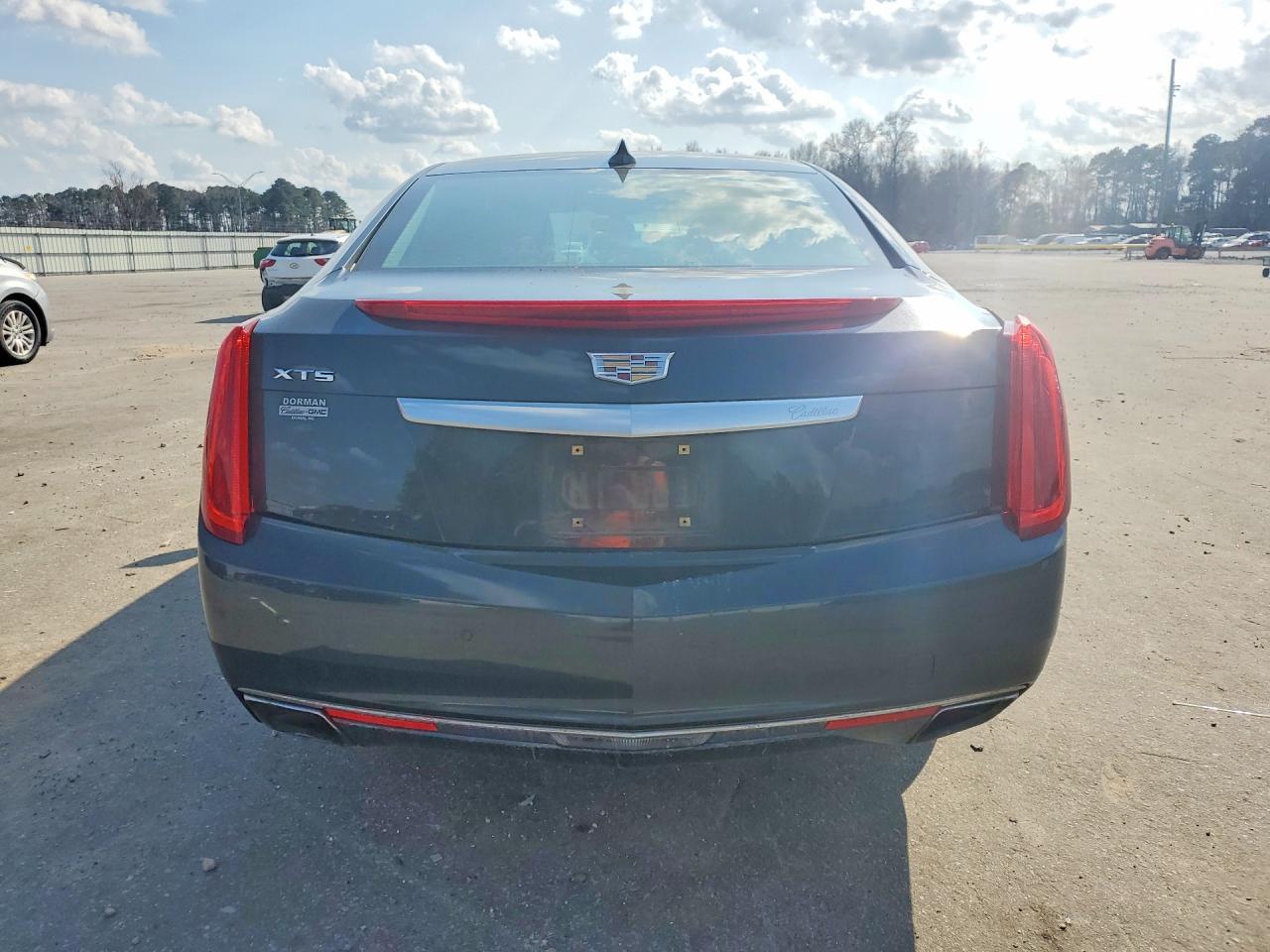 2016 CADILLAC XTS