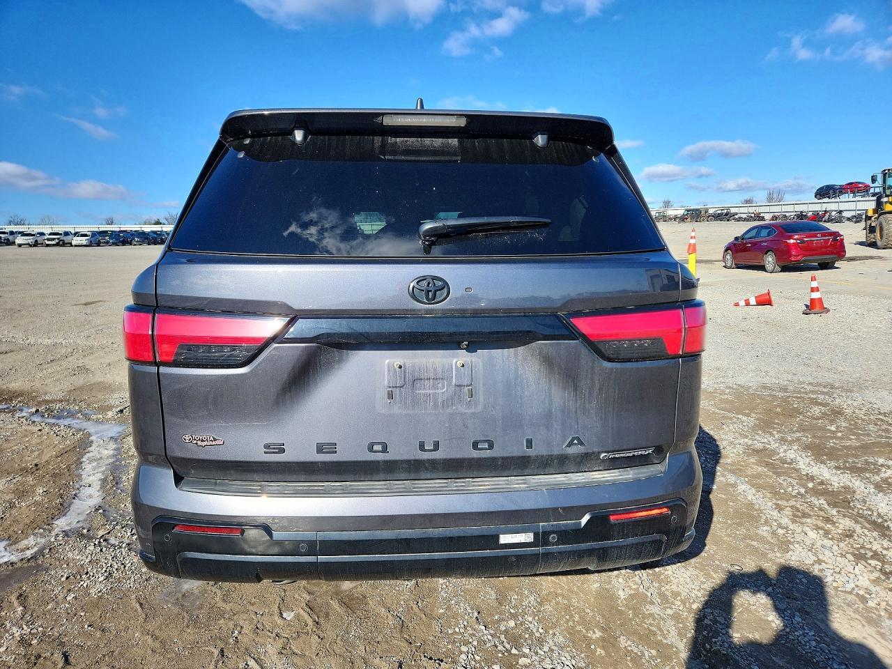 2025 TOYOTA Sequoia