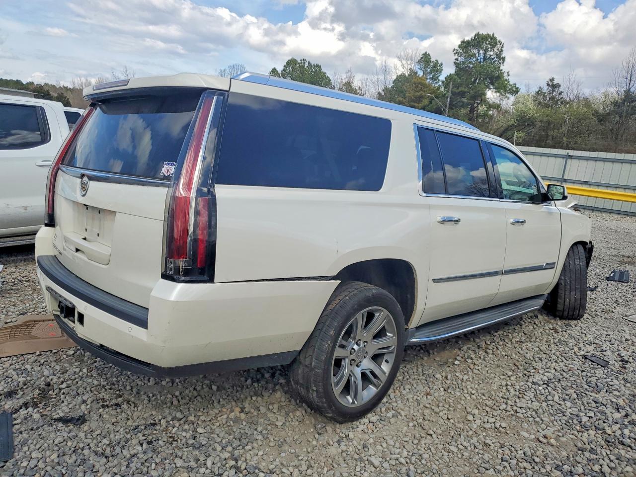 2015 CADILLAC Escalade ESV