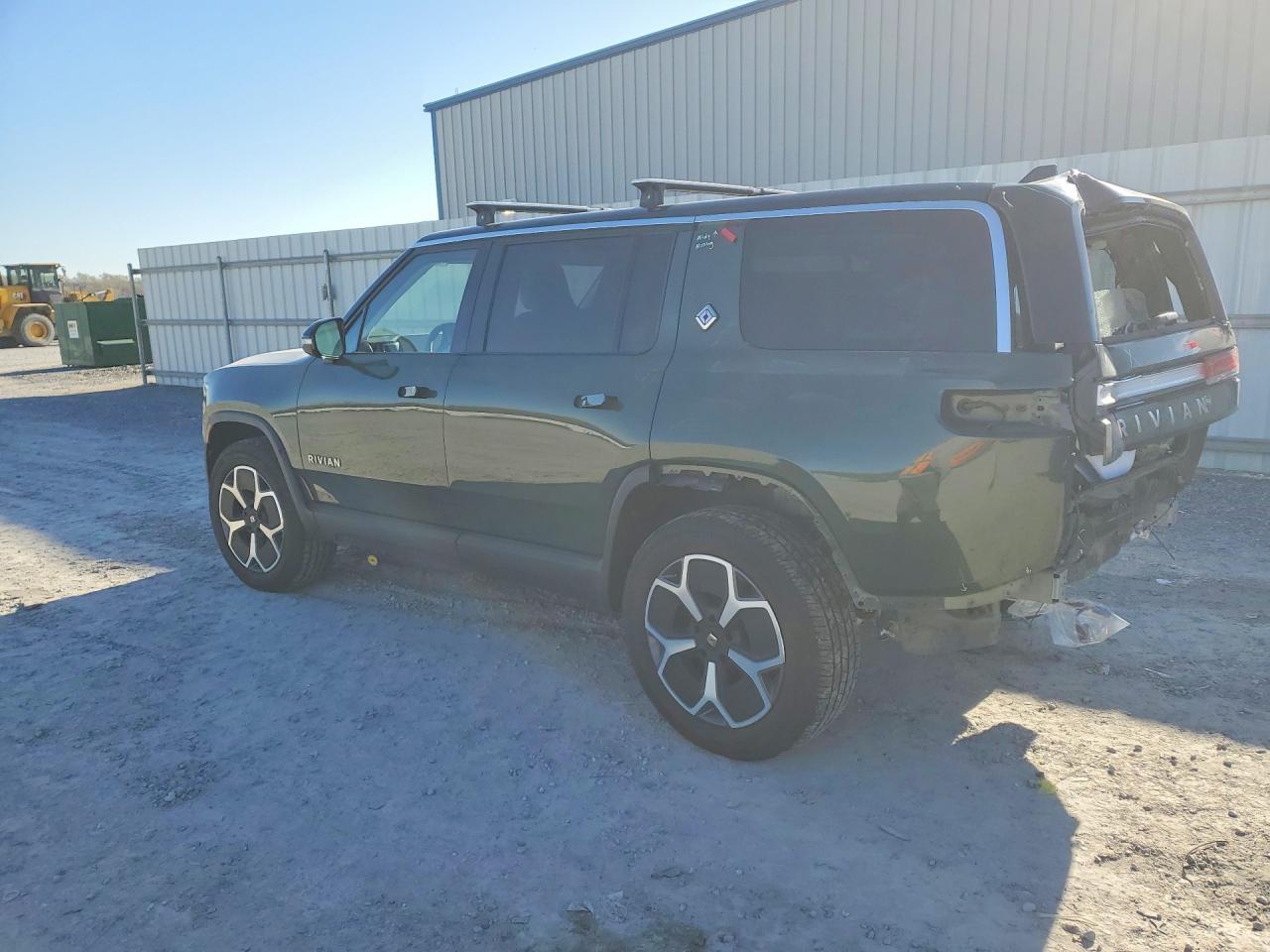 2024 RIVIAN R1s