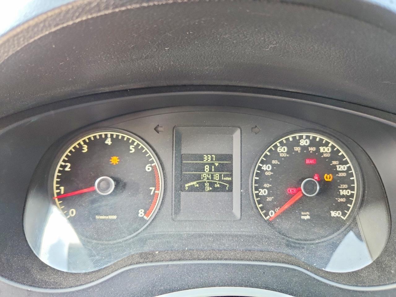 2011 VOLKSWAGEN JETTA