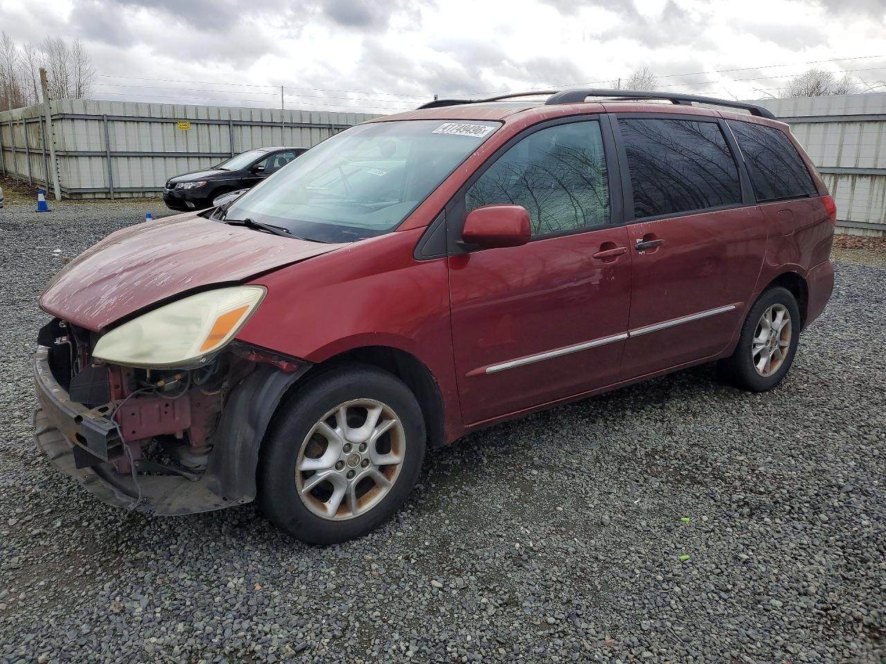 2004 TOYOTA SIENNA