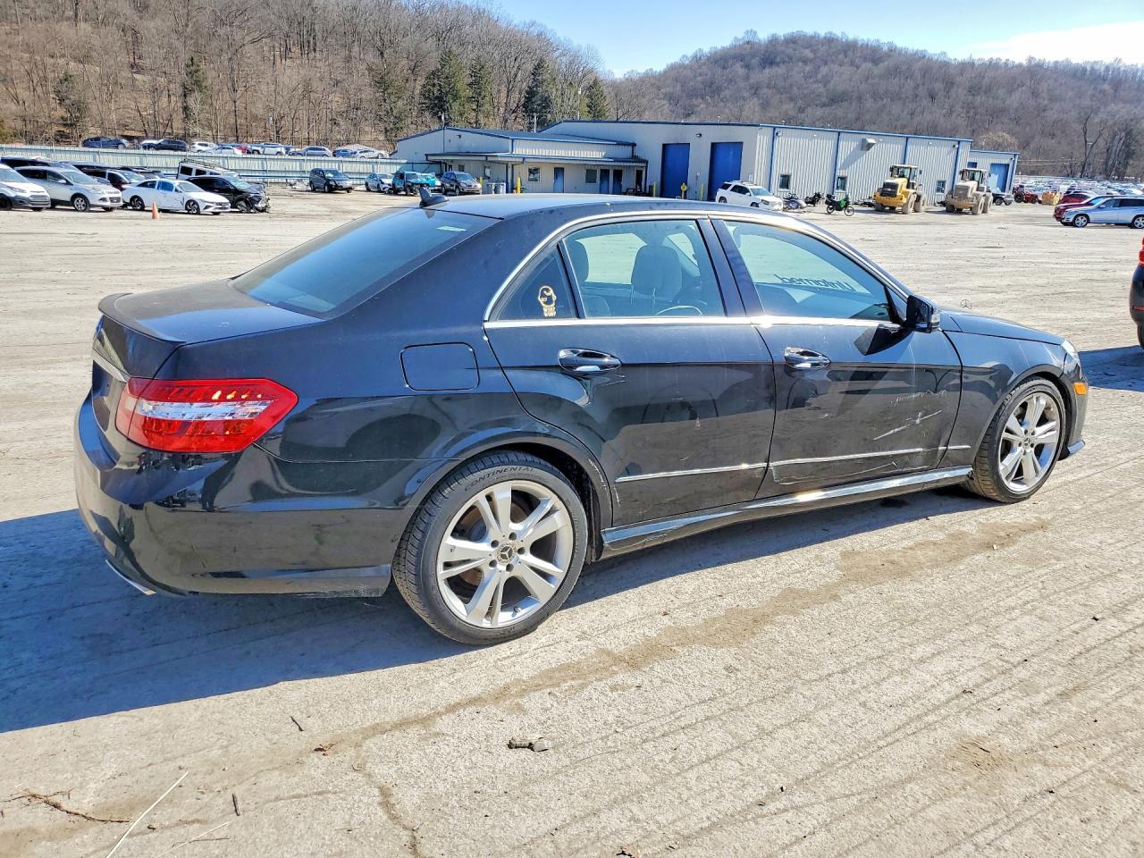 2012 MERCEDES-BENZ E-Class