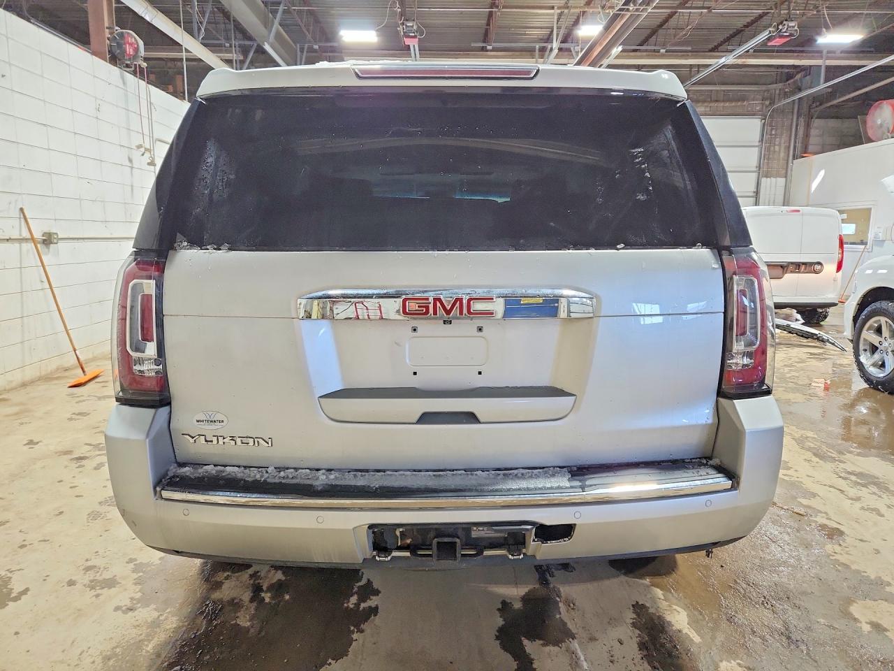 2016 GMC Yukon