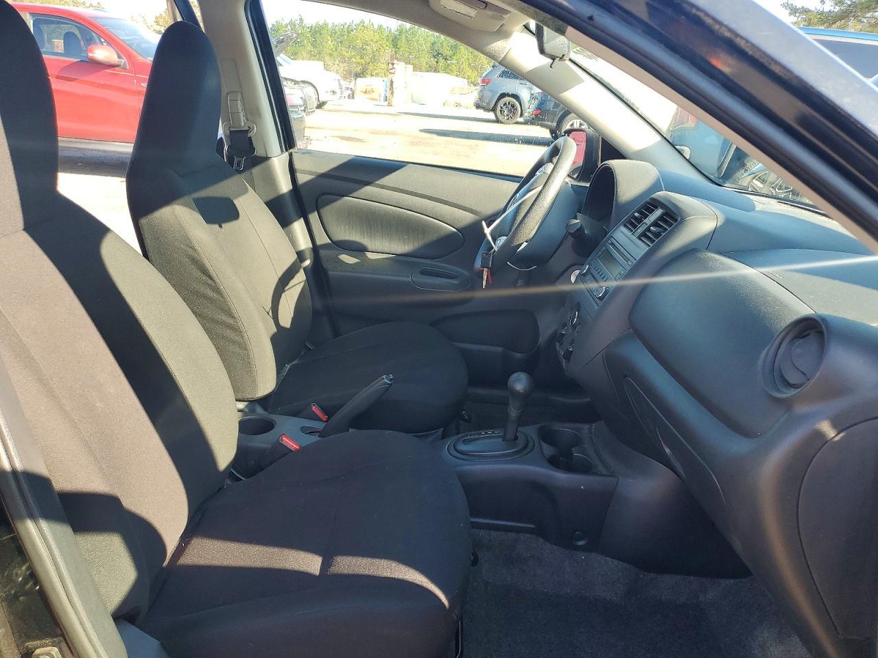 2015 NISSAN VERSA
