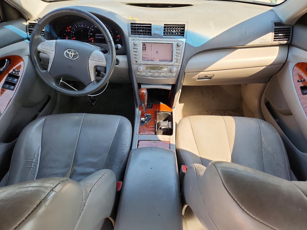 2011 TOYOTA CAMRY