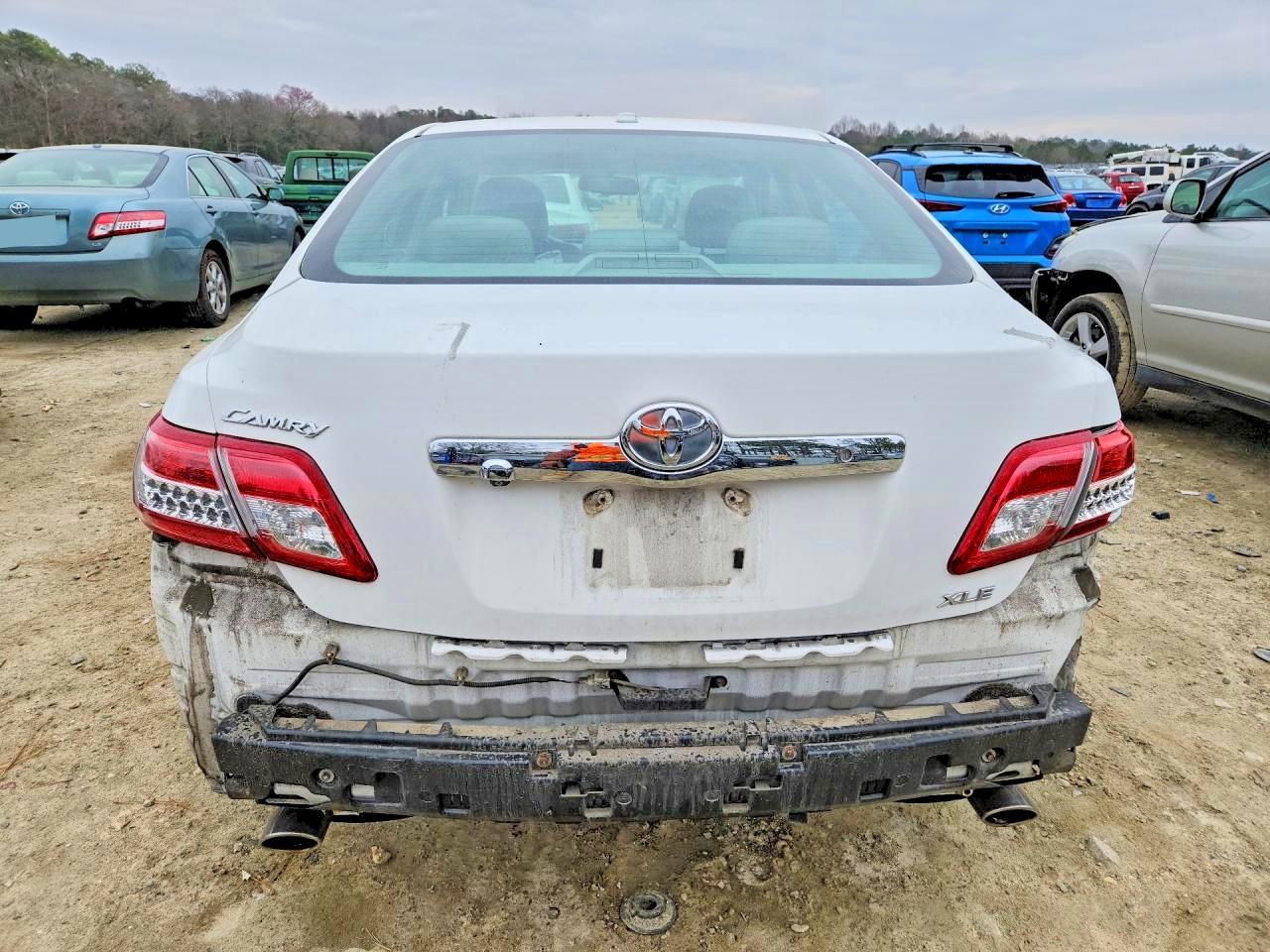 2010 TOYOTA CAMRY