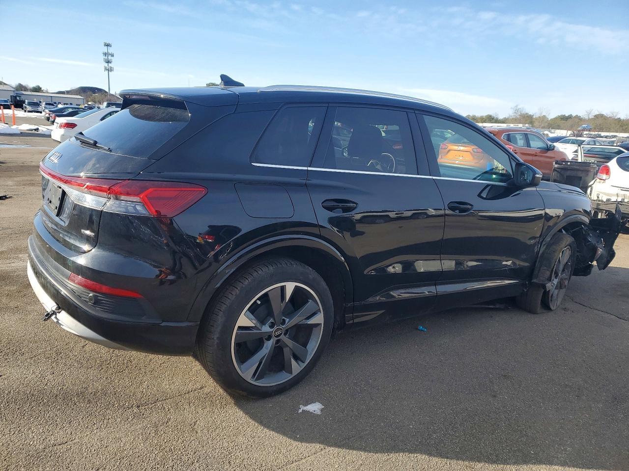 2022 AUDI Q4 e-tron