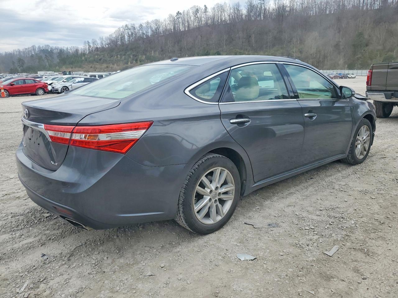 2015 TOYOTA Avalon