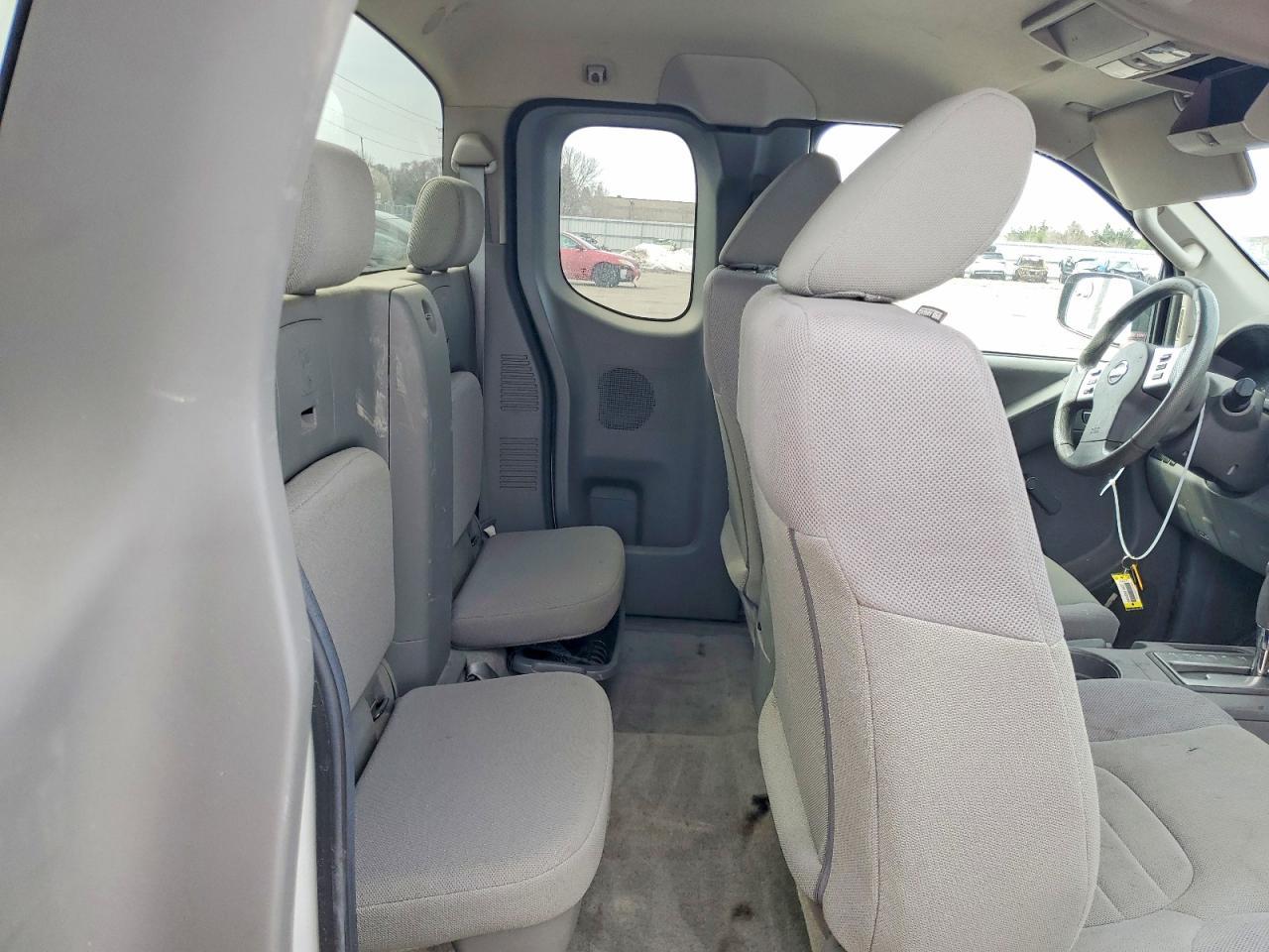 2015 NISSAN Frontier