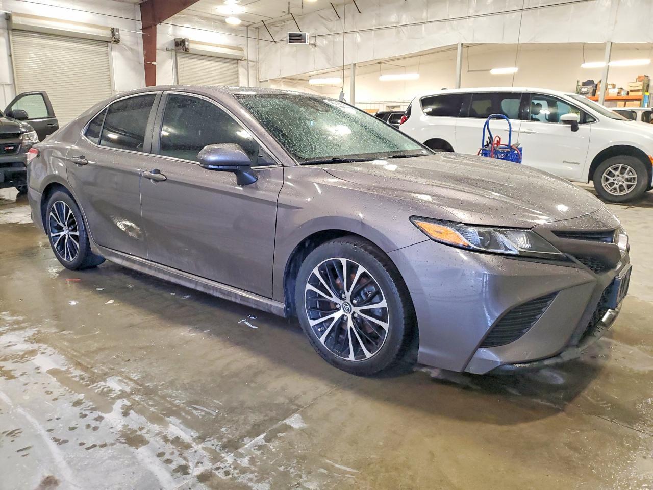 2019 TOYOTA CAMRY