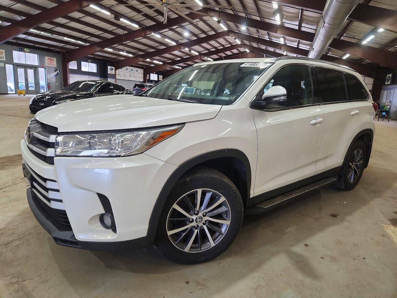 2019 TOYOTA HIGHLANDER