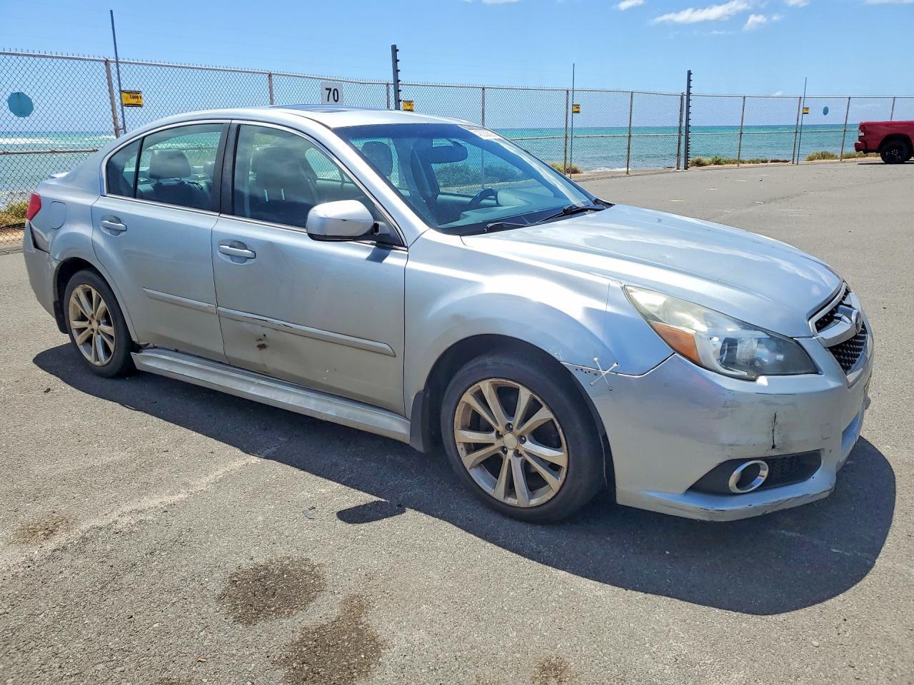 2013 SUBARU Legacy