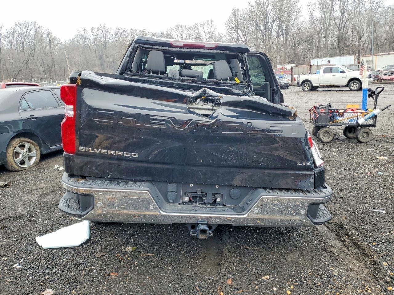 2024 CHEVROLET Silverado