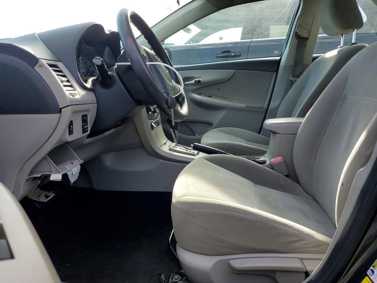 2011 TOYOTA COROLLA