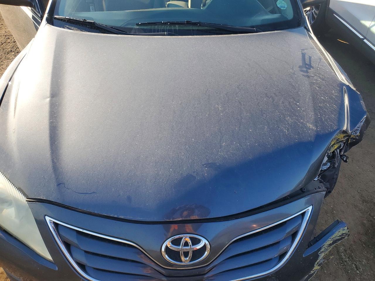 2011 TOYOTA CAMRY