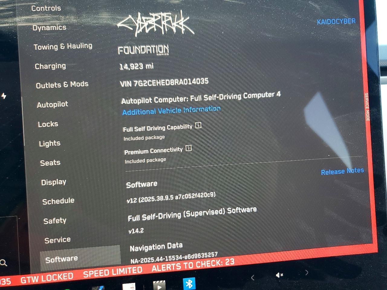 2024 TESLA Cybertruck