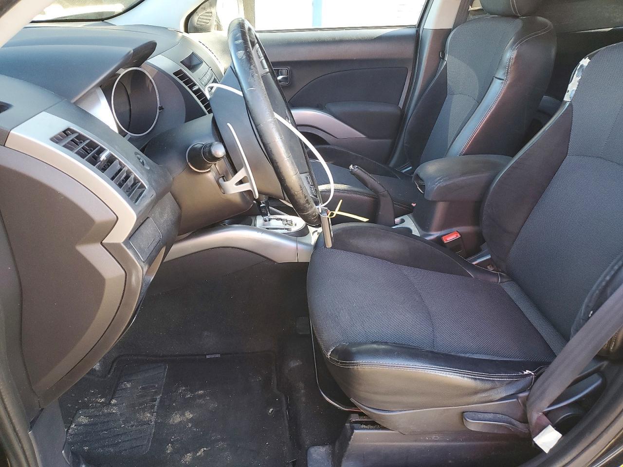 2010 MITSUBISHI outlander