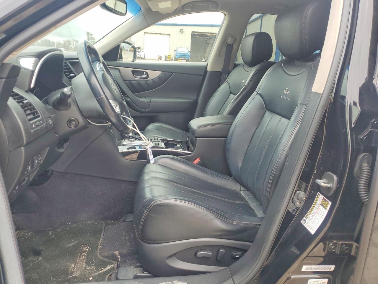 2012 INFINITI FX35
