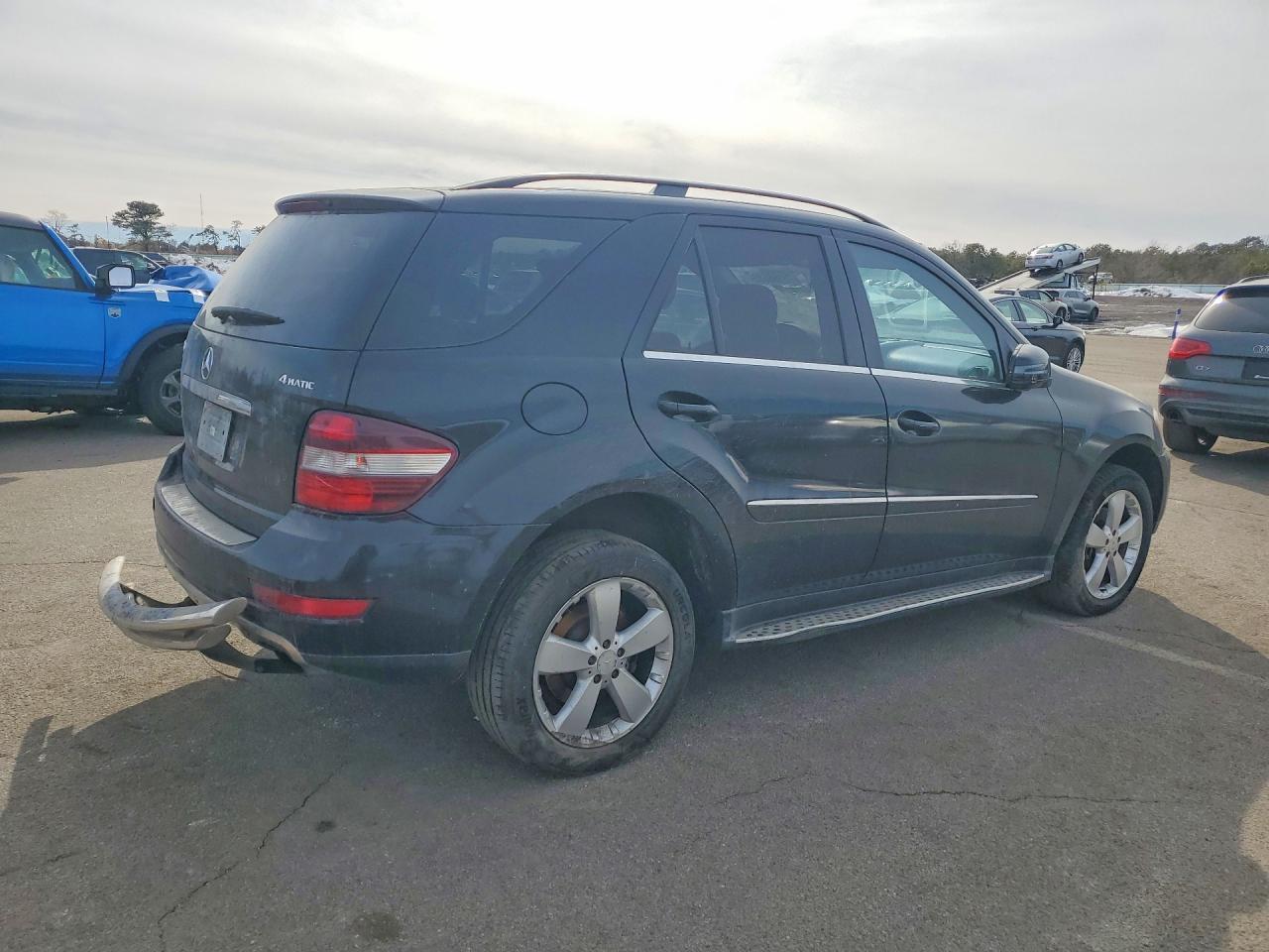 2011 MERCEDES-BENZ ML-Class