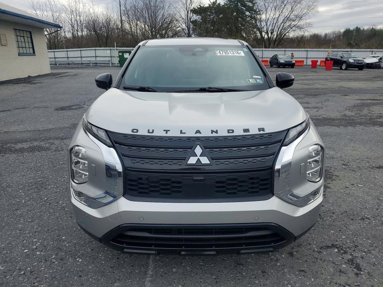 2022 MITSUBISHI outlander