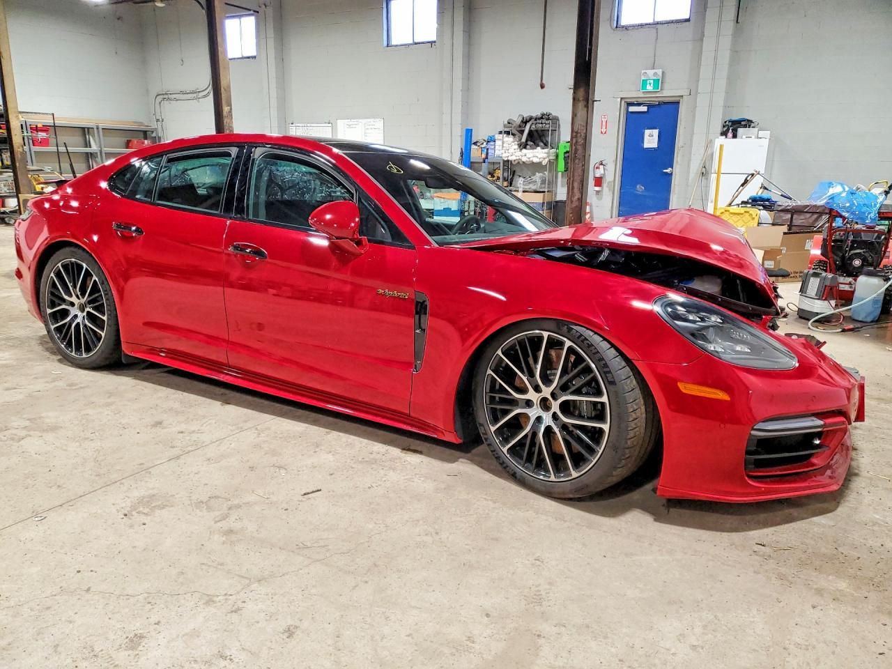 2023 PORSCHE Panamera