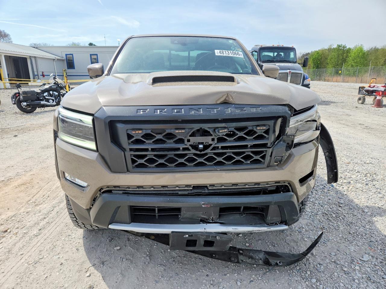 2024 NISSAN Frontier