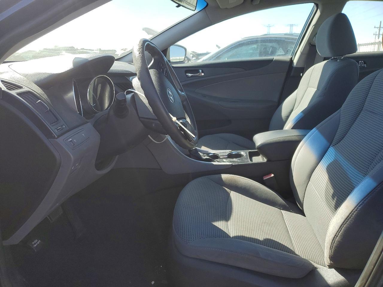 2011 HYUNDAI SONATA