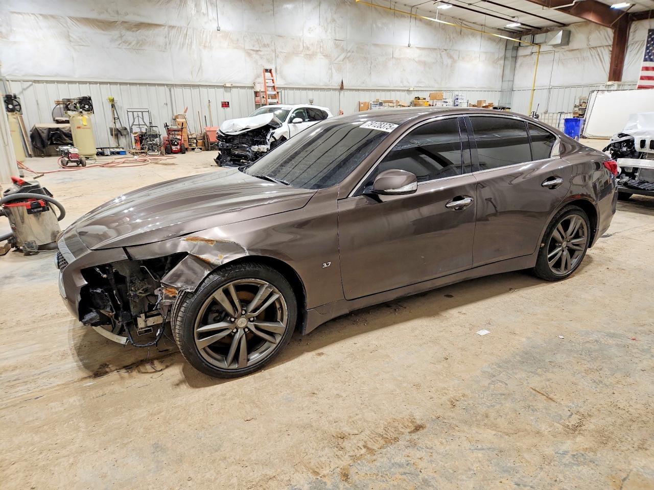 2015 INFINITI Q50