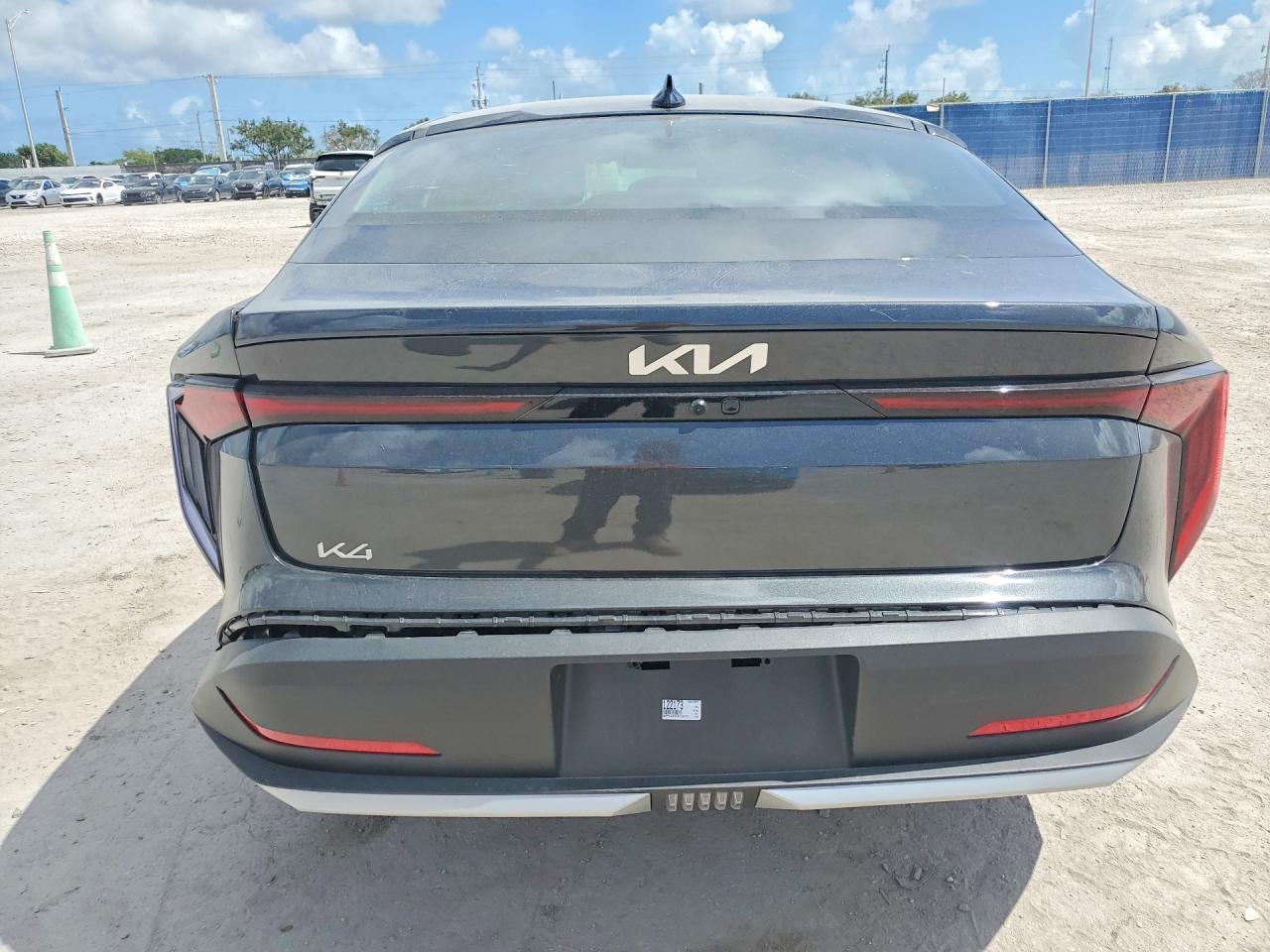 2025 KIA K4