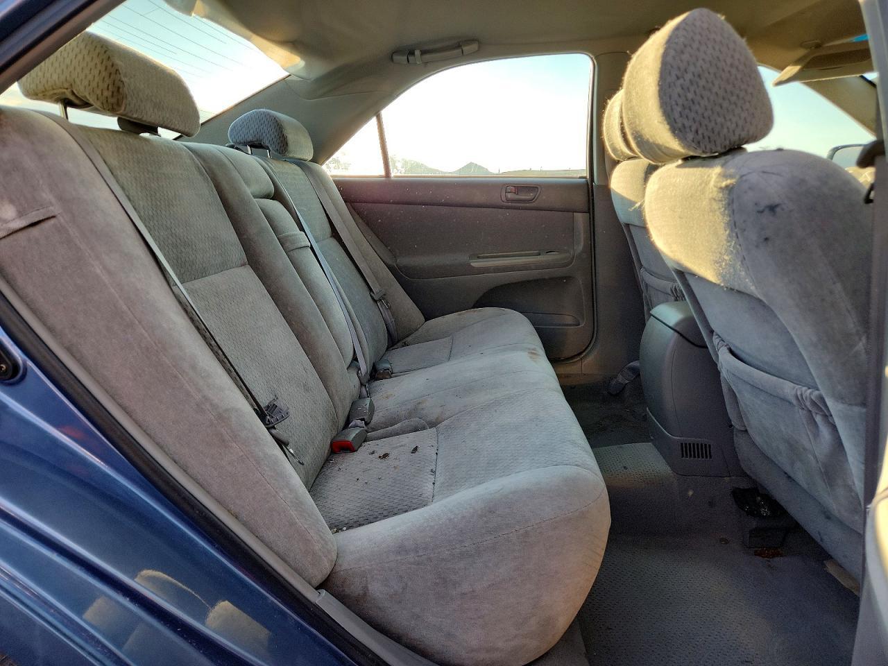2004 TOYOTA CAMRY